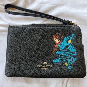 Coach │ Marvel Corner Zip Wristlet With Black Widow
